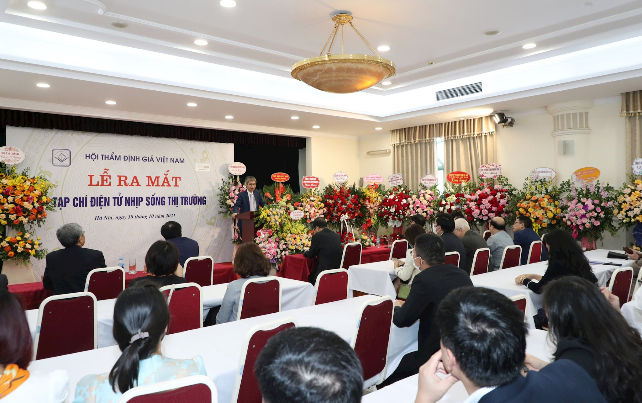 Chính thức ra mắt Tạp chí Nhịp sống thị trường/Markettimes 