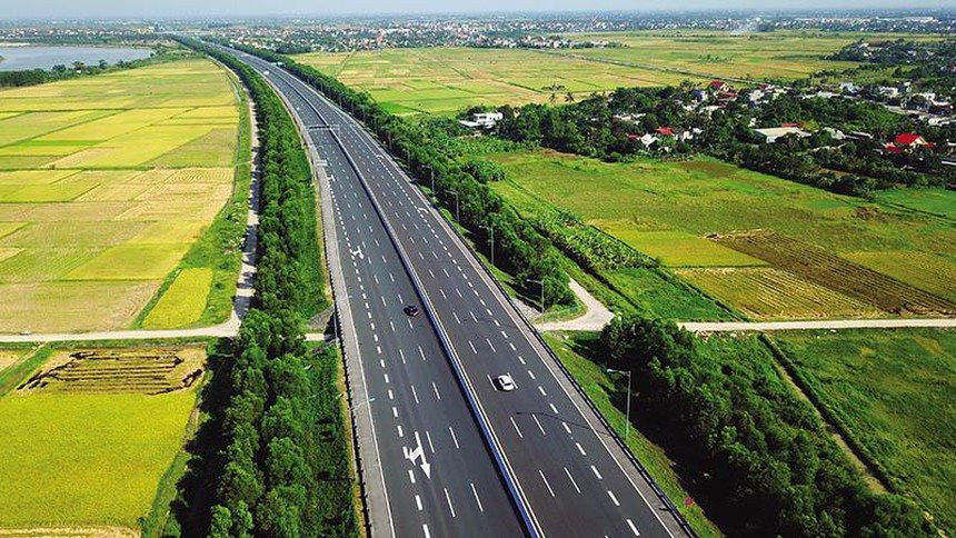 Chính phủ đề xuất đầu tư công thêm 729km cao tốc Bắc - Nam phía Đông