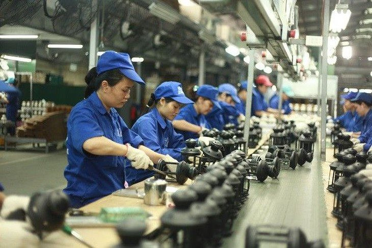 Tài chính, y tế kéo GDP năm 2021 tăng 2,58%