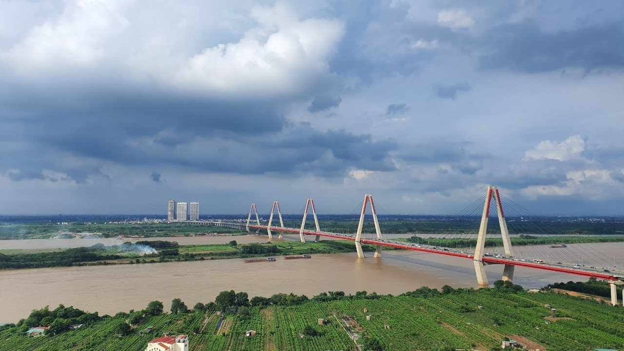 Dấu ấn bản địa trong xây dựng đô thị ven sông tại Hà Nội và Thành phố Hồ Chí Minh
