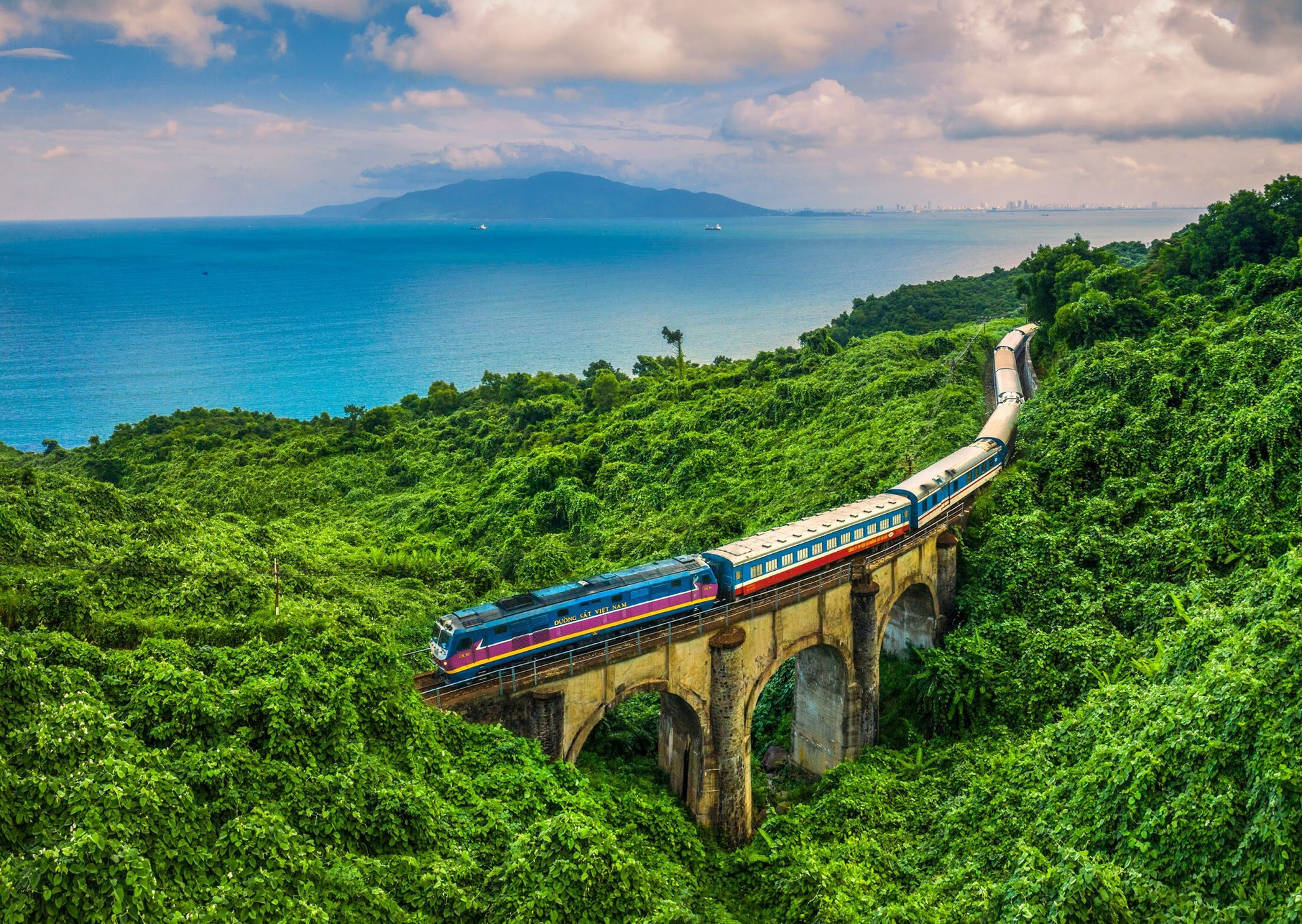 Cơ cấu lại Tổng công ty Đường sắt Việt Nam