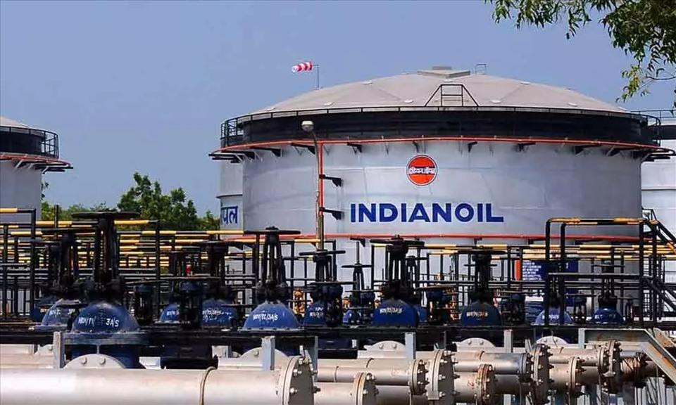 Ấn Độ tích cực thu mua dầu thô từ Nga 
