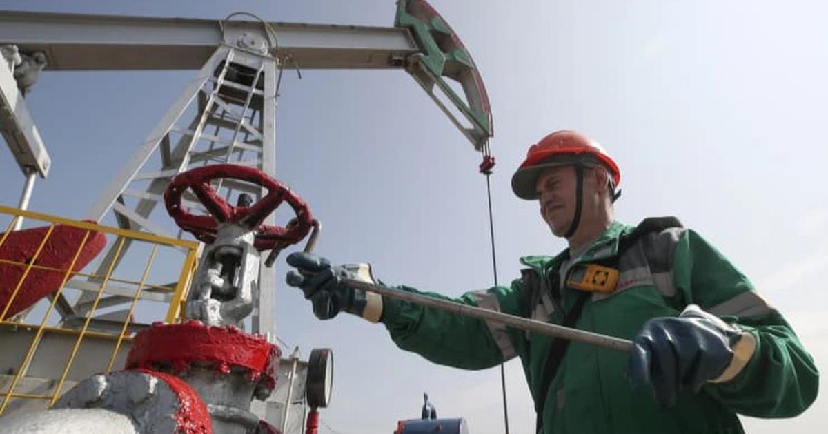 Lo ngại về nguồn cung lấn át, giá dầu thế giới tăng