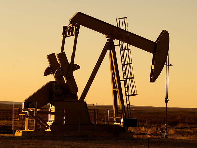 Giá dầu thế giới có tín hiệu phục hồi