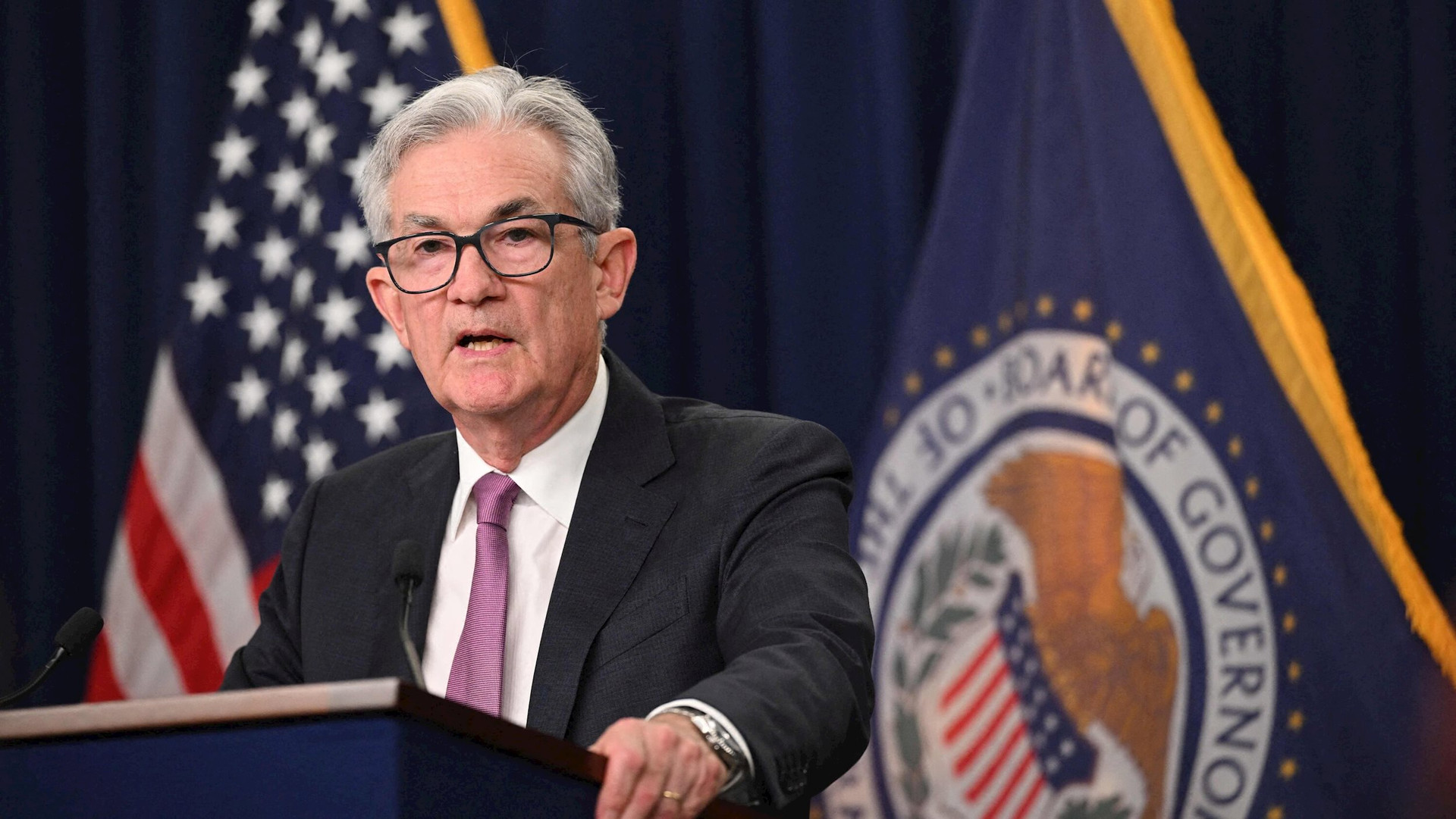 Fed tăng lãi suất cơ bản 0,75% lần thứ 3 liên tiếp, cảnh báo đến năm 2024 mới bắt đầu hạ lãi suất