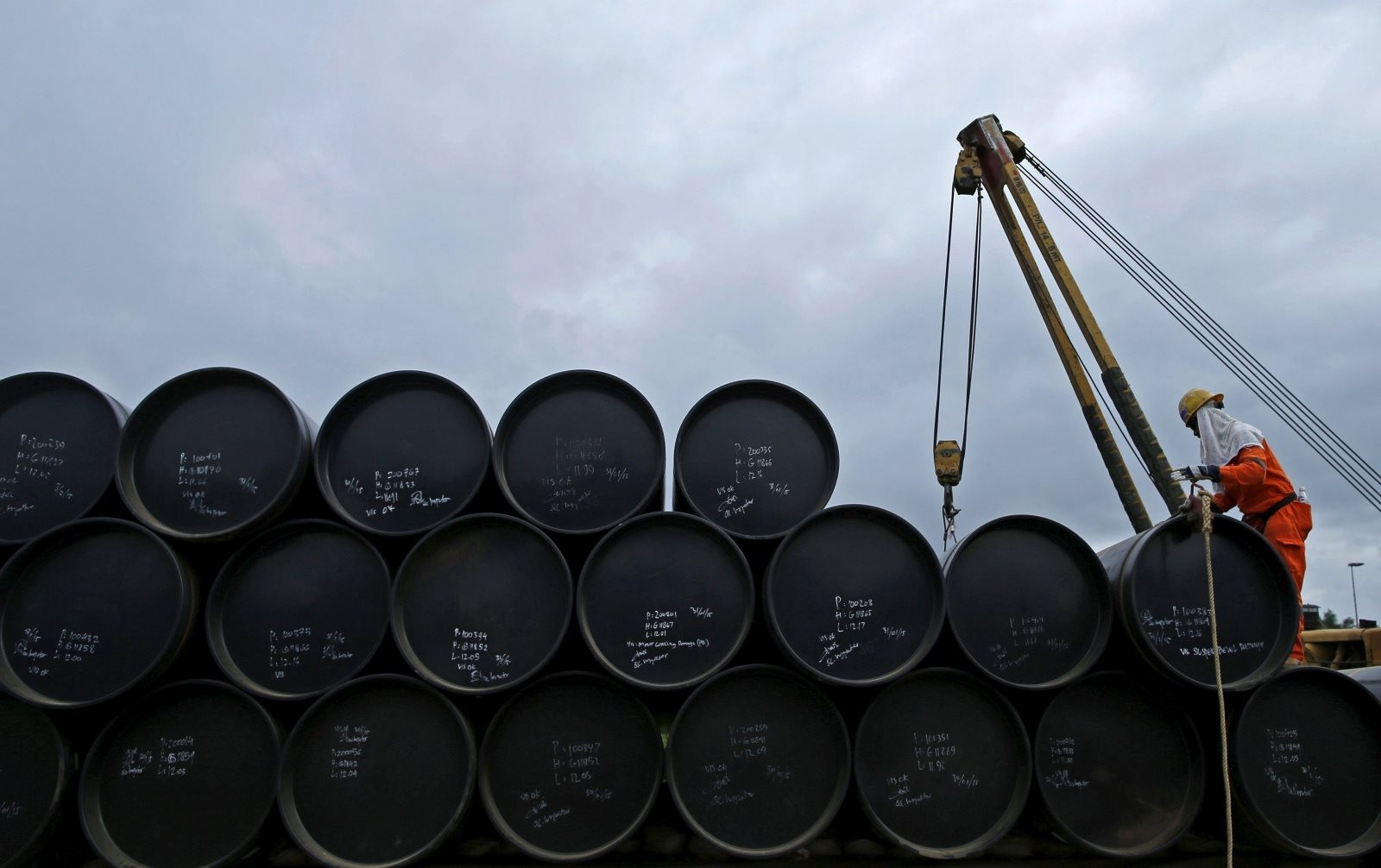 Thị trường dầu thô "loạn nhịp"