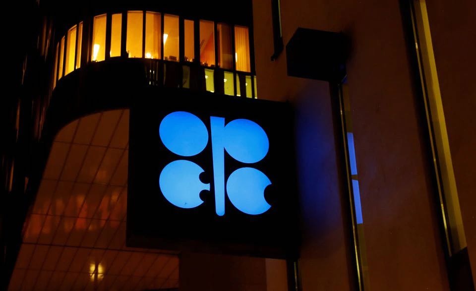 Đằng sau quyết định cắt giảm sản lượng của OPEC+, hóa ra Nga mới là người hưởng lợi nhiều nhất