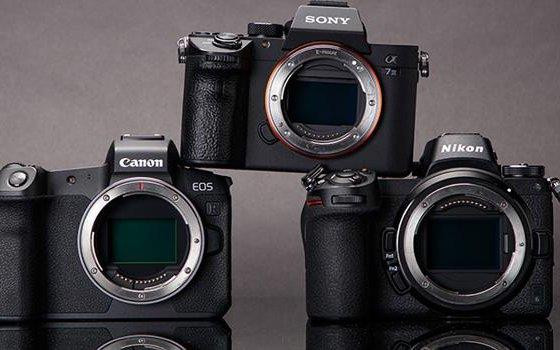 Sao chép và giảm giá: Chiêu thức giúp Nikon và Canon lật đổ ngôi vương ngành máy ảnh của người Đức