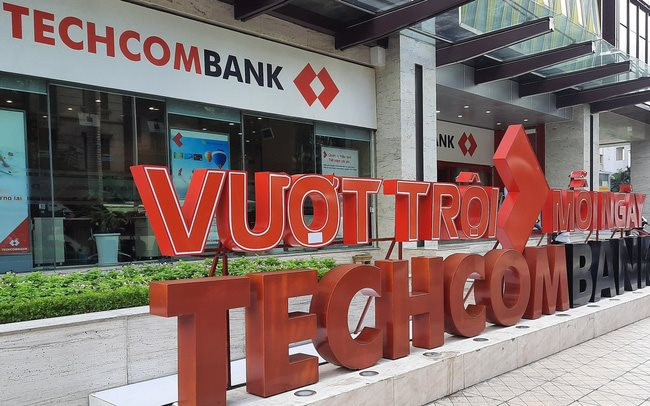 Phó Tổng Giám đốc Techcombank đăng ký mua cổ phiếu TCB