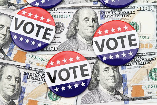 Những ai đang chi tiền không tiếc tay cho cuộc bầu cử giữa nhiệm kỳ ở Mỹ: Một nhà đầu tư 9x đóng góp gần 40 triệu USD