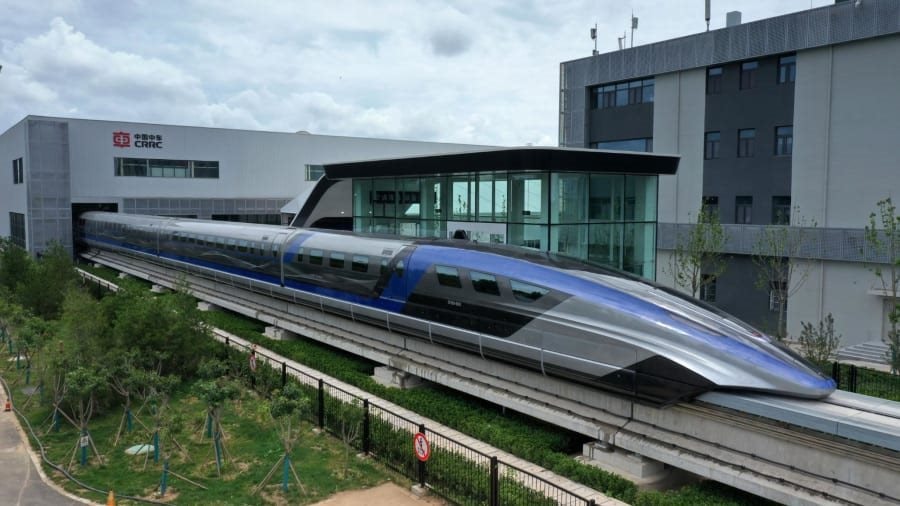 http-cdn.cnn.com-cnnnext-dam-assets-211209080300-restricted-11-worlds-fastest-trains.jpg