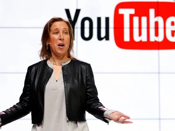 Người phụ nữ quyền lực được ví "nhân viên thứ 16 của Google": Từ người cho thuê gara ô tô đến bà trùm thương vụ bạc tỷ mua lại Youtube