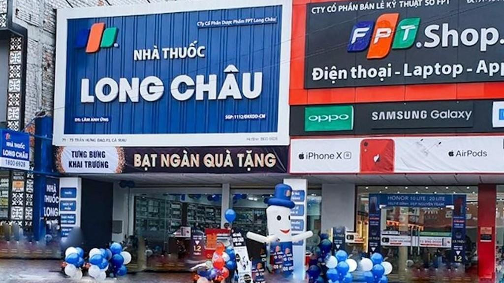 FPT Retail: Doanh thu 2023 dự đạt đỉnh mới 34.000 tỷ, tuyên bố Long Châu là nhà thuốc có số cửa hàng lớn nhất Việt Nam