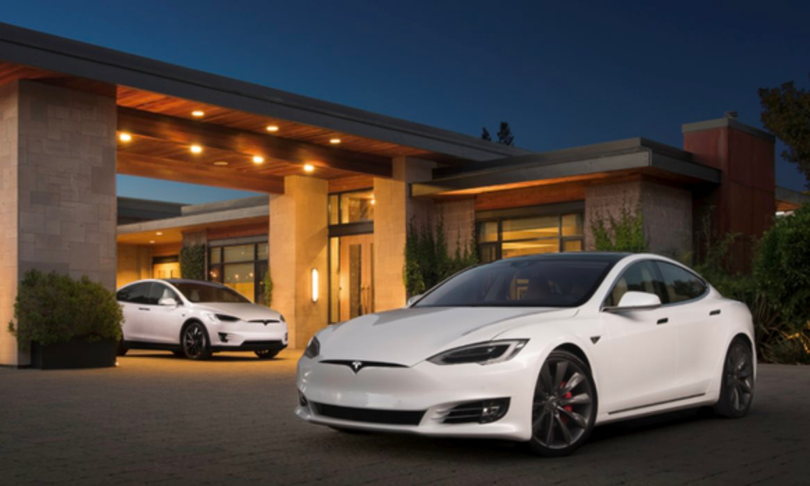 Thị trường bất động sản hot nhất nhì thế giới cũng rơi vào cảnh ế ẩm: Bán nhà tặng kèm ô tô Tesla giá hơn 70 nghìn đô mới có người hỏi mua 