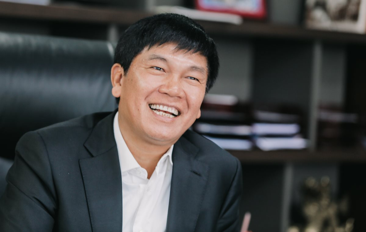 HPG khớp lệnh kỷ lục 100 triệu cổ phiếu trong phiên tăng mạnh thứ 4 liên tiếp, Chủ tịch Trần Đình Long lấy lại vị thế tỷ phú USD