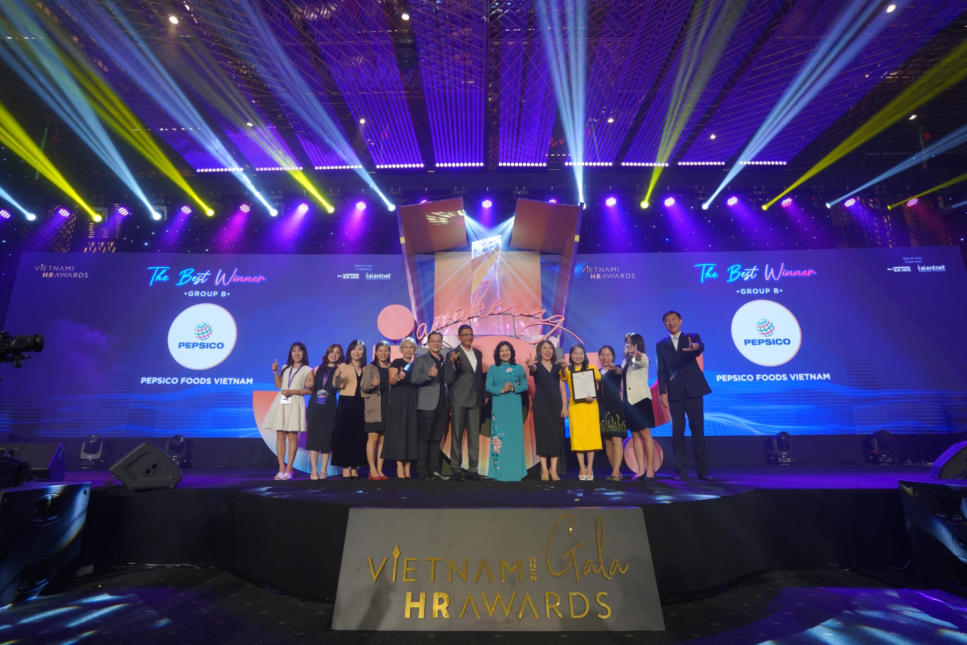 pepsico-foods-chien-thang-nhieu-hang-muc-tai-dem-trao-giai-vietnam-hr-awards-2022.jpg