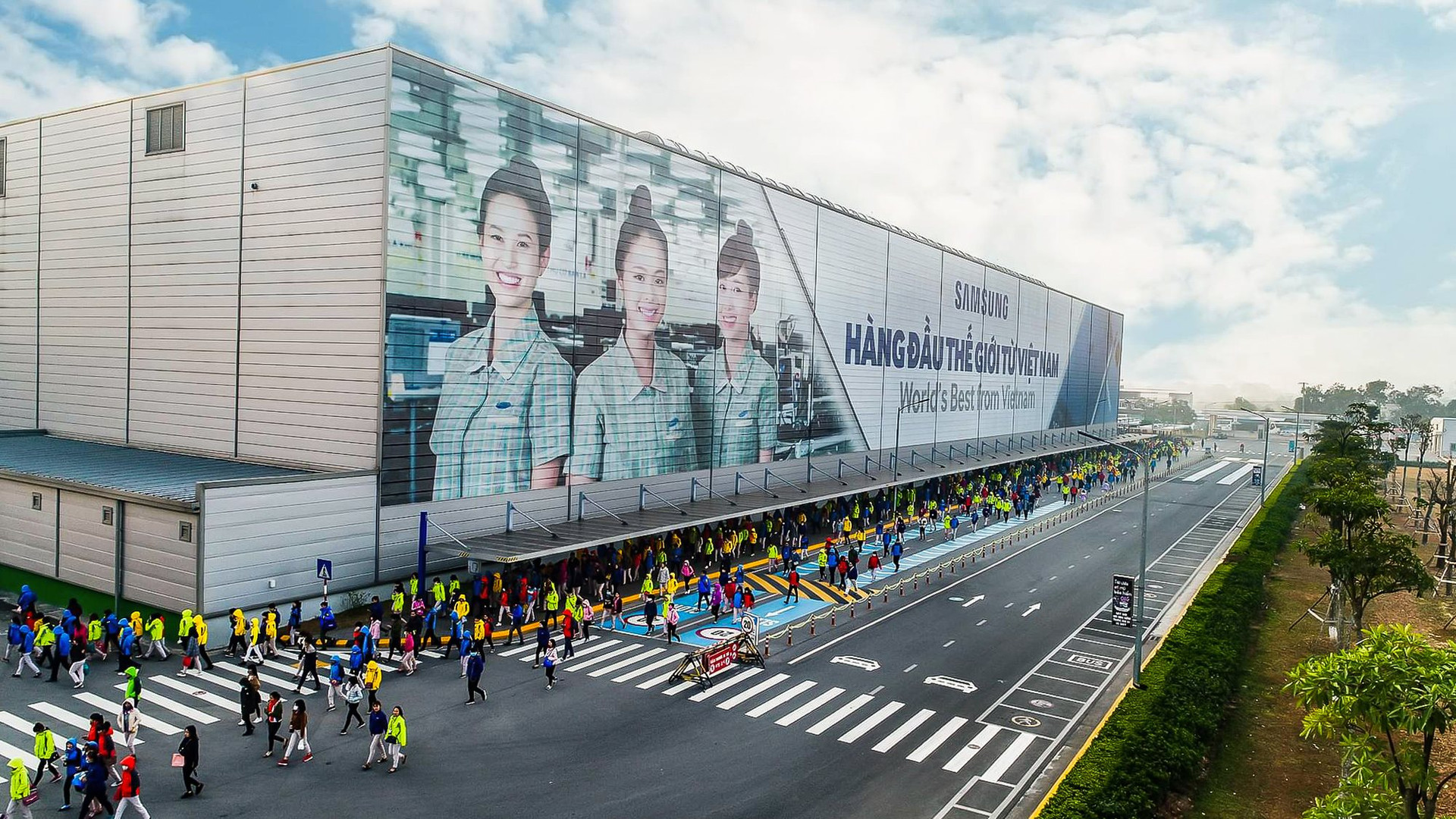 Thành phố sát Hà Nội có  “siêu nhà máy” 7,3 tỷ USD; biến Việt Nam thành công xưởng sản xuất điện thoại của thế giới