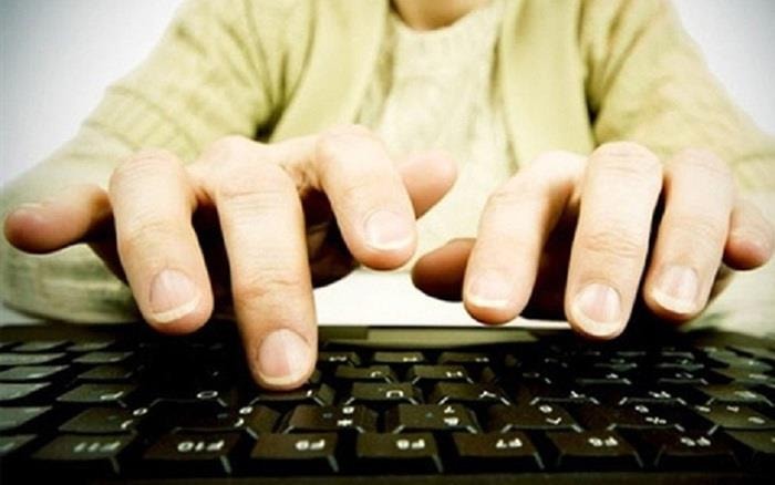 Giao dịch "chui" cổ phiếu thị giá trà đá, hai cá nhân bị phạt cả trăm triệu đồng