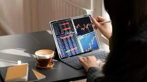 Lịch sự kiện và tin vắn chứng khoán ngày 8/12