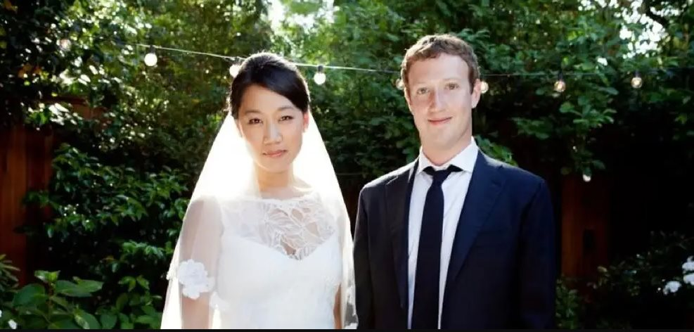 Vài ngày sau khi trở thành tỷ phú đôla, Mark Zuckerberg đã tiêu tiền vào 1 việc không ngờ, được cho là khoản đầu tư 'hời' nhất cuộc đời anh