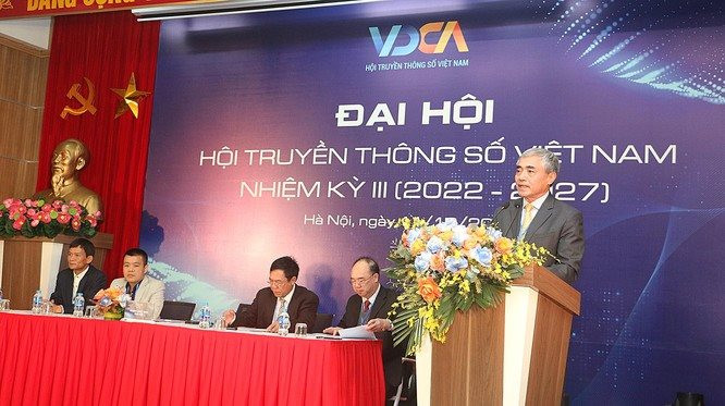 TS. Nguyễn Minh Hồng tái đắc cử Chủ tịch Hội Truyền thông số Việt Nam nhiệm kỳ III