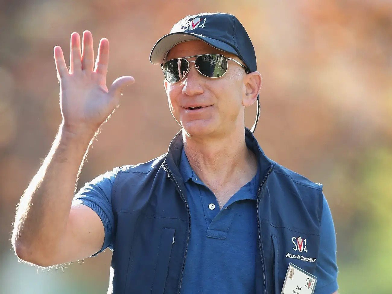 Nhà "không có gì ngoài tiền" thì chơi thế nào: Jeff Bezos, Mark Zuckerberg, Larry Ellison đua nhau mua đất Hawaii để nghỉ mát 