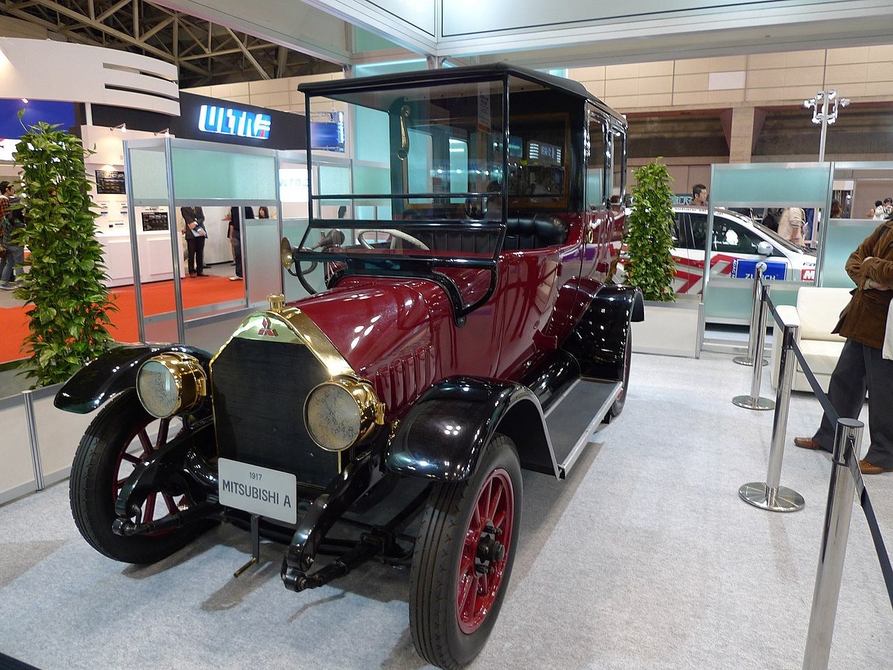 1280px-mitsubishi_model_a-1917-_1.jpg