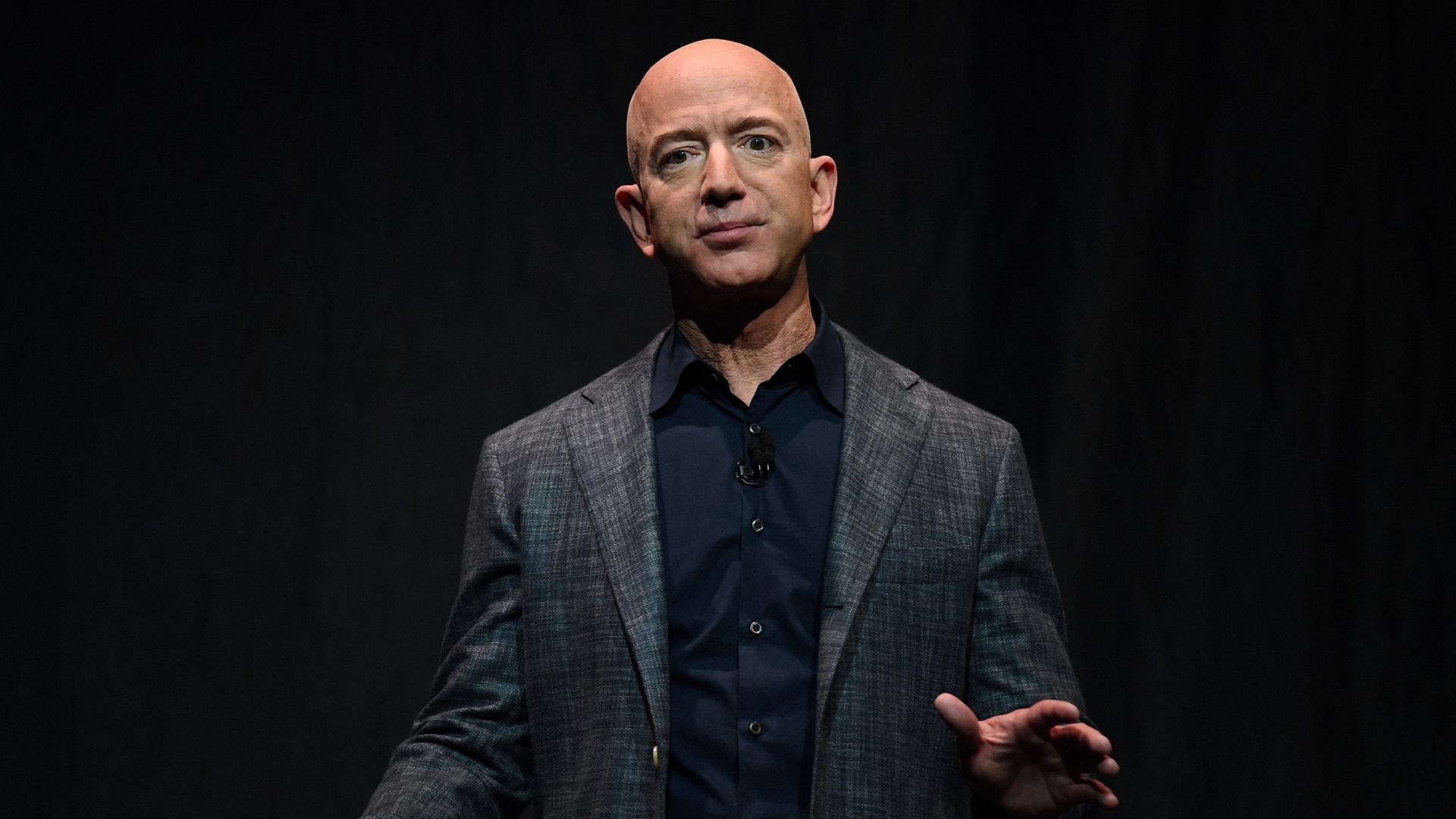 jeff-bezos-4421.jpg