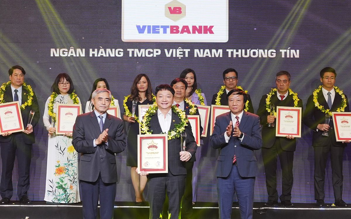 Vietbank vào Top 50 Doanh nghiệp xuất sắc nhất Việt Nam năm 2022