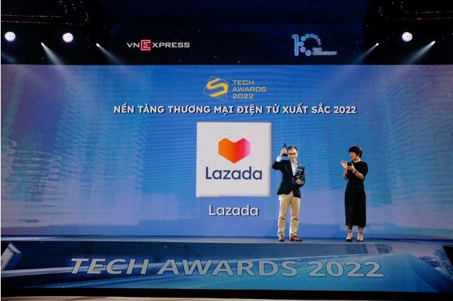 Lazada hai năm liên tiếp được "xướng tên" là nền tảng TMĐT xuất sắc