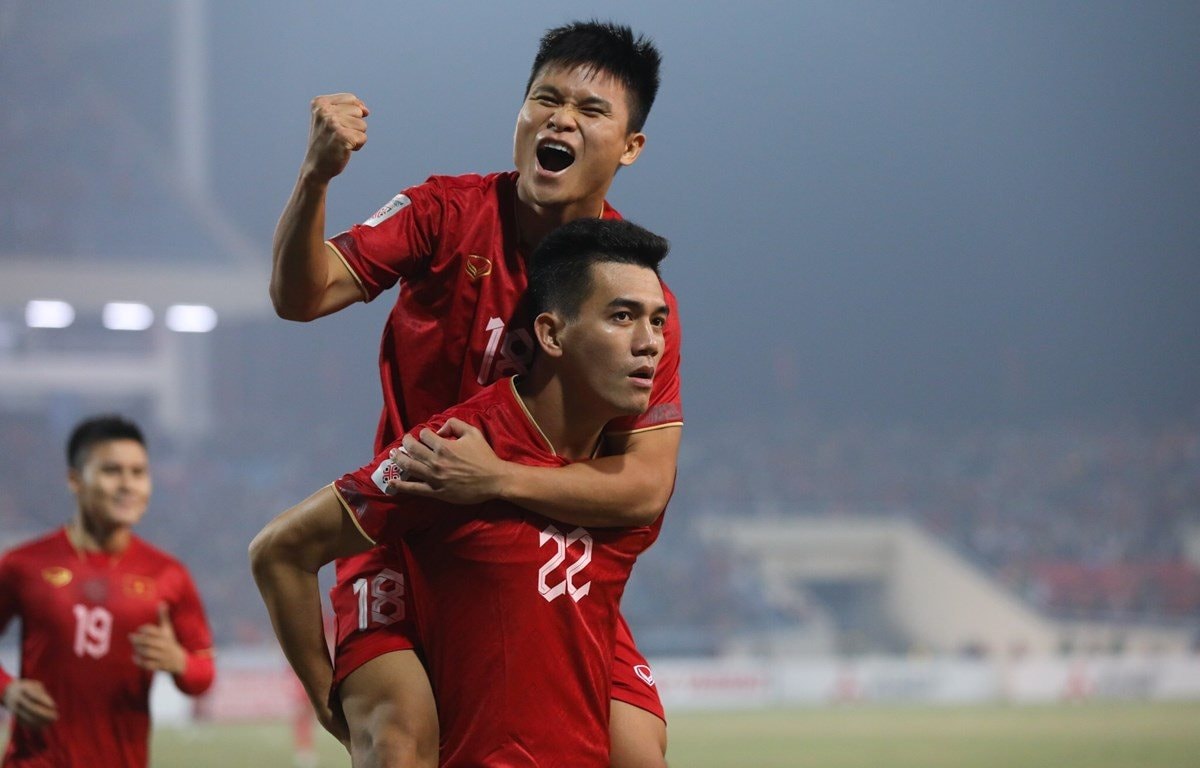 Cháy vé xem đội tuyển Việt Nam đá trận chung kết AFF Cup 2022