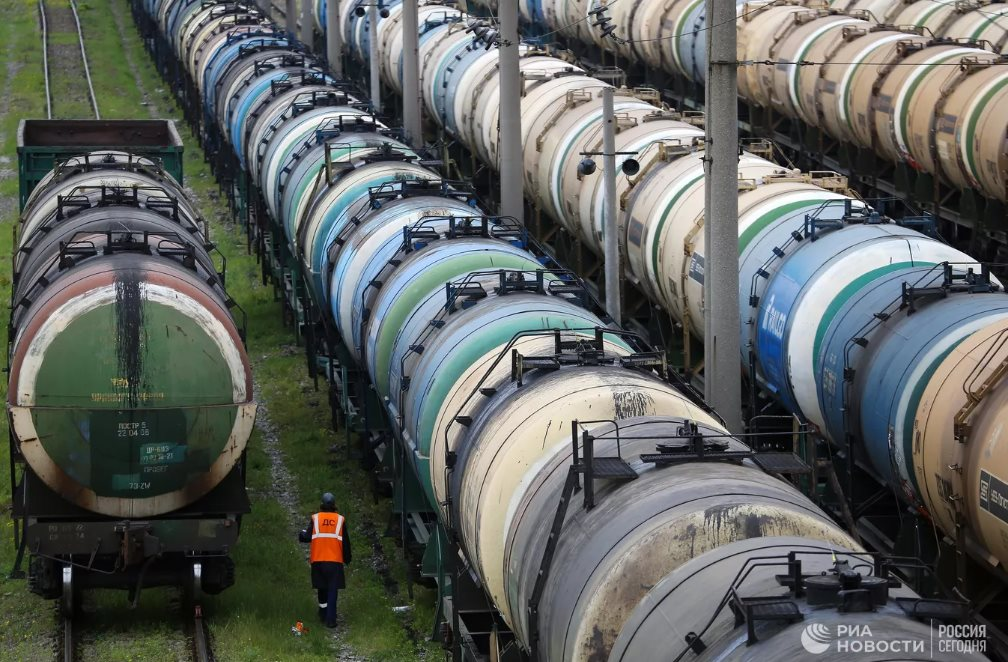 Sức hút của dầu giá rẻ Nga: một quốc gia Đông Nam Á thất vọng vì không mua được dù Bộ trưởng đã đích thân đến Nga