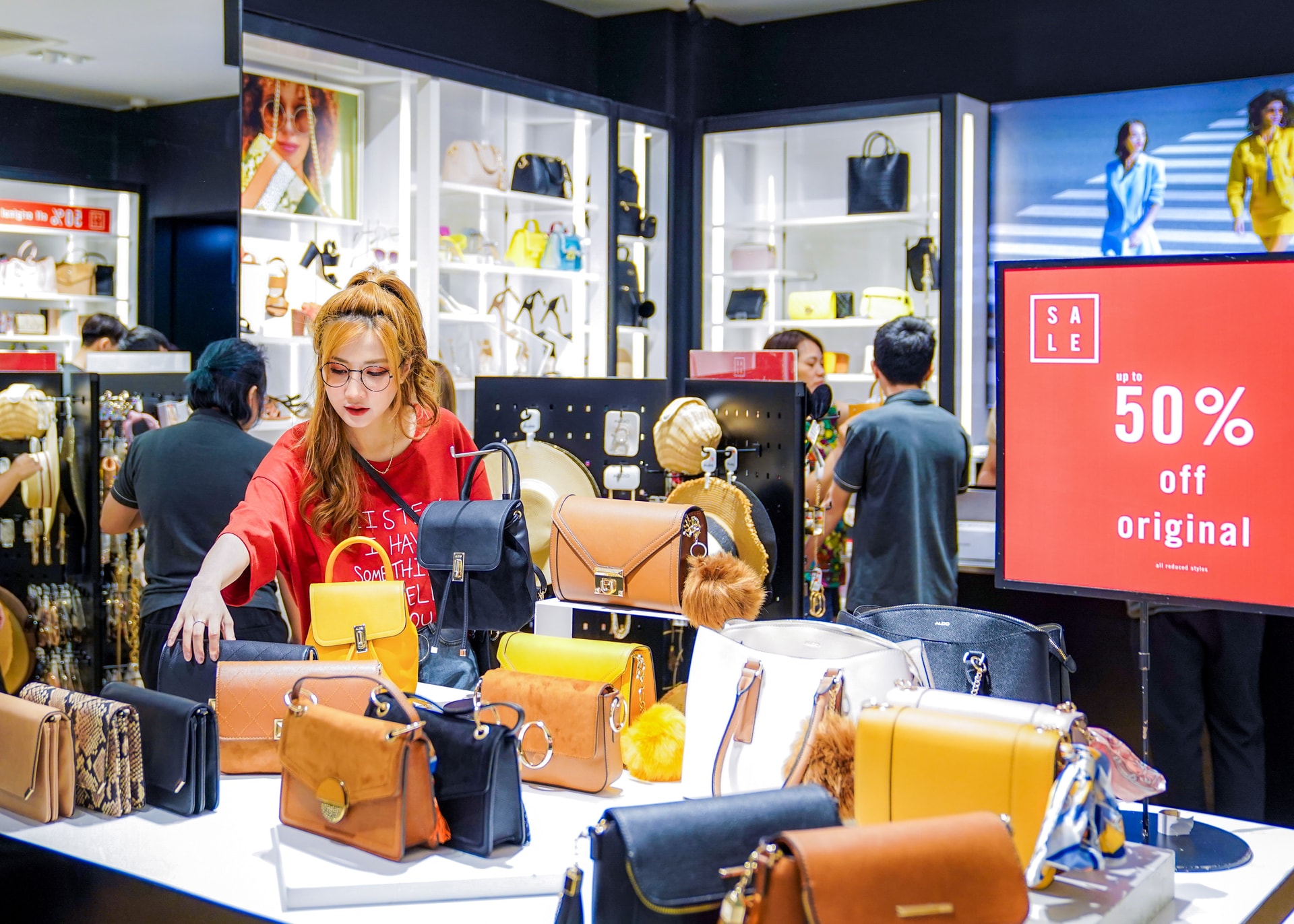 Ngành bán lẻ đang phục hồi mạnh mẽ