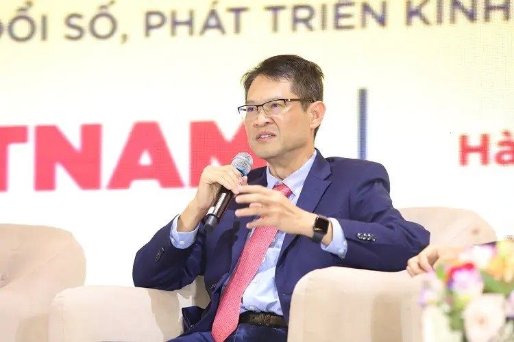 ong-truong-quoc-hung-founder-and-ceo-vinbrain-truoc-gio-microsoft-chua-ky-hop-tac-chien-luoc-randd-o-viet-nam-day-la-mot-buoc-dot-pha-2.jpg