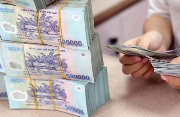 Một ngân hàng giảm gần 1% lãi suất huy động