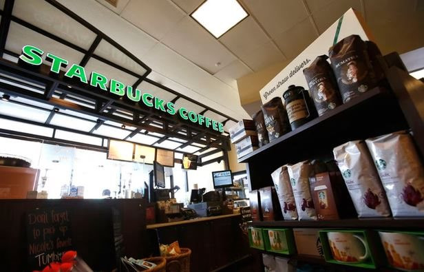300.000 chai cà phê Starbucks bị thu hồi vì chứa thủy tinh