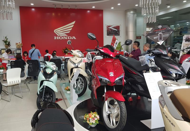 Mỗi ngày người Việt mua hơn 8.200 chiếc xe máy, riêng hãng Honda Việt Nam đều đặn cứ 2 năm xuất xưởng 5 triệu xe