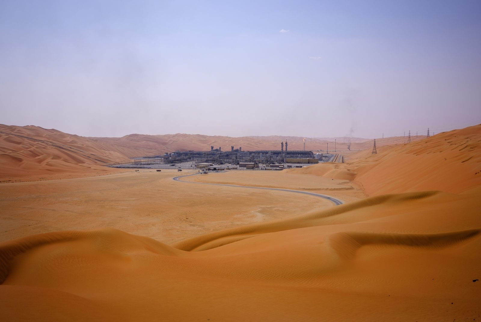 Ai cũng biết Ả Rập Saudi nổi tiếng vì dầu mỏ, nhưng đây là những cảnh khai thác mà ít người được tận mắt thấy
