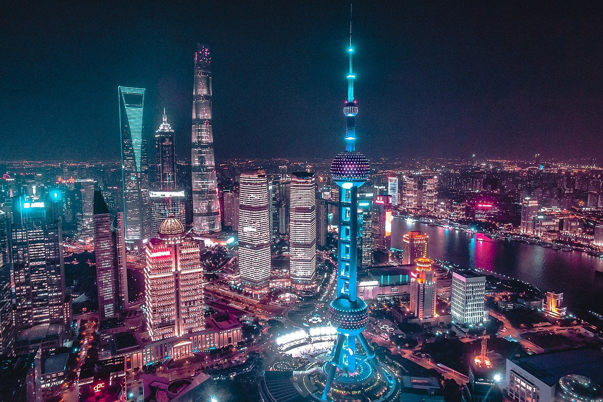 shanghai_skyline_2018-cropped-.jpg