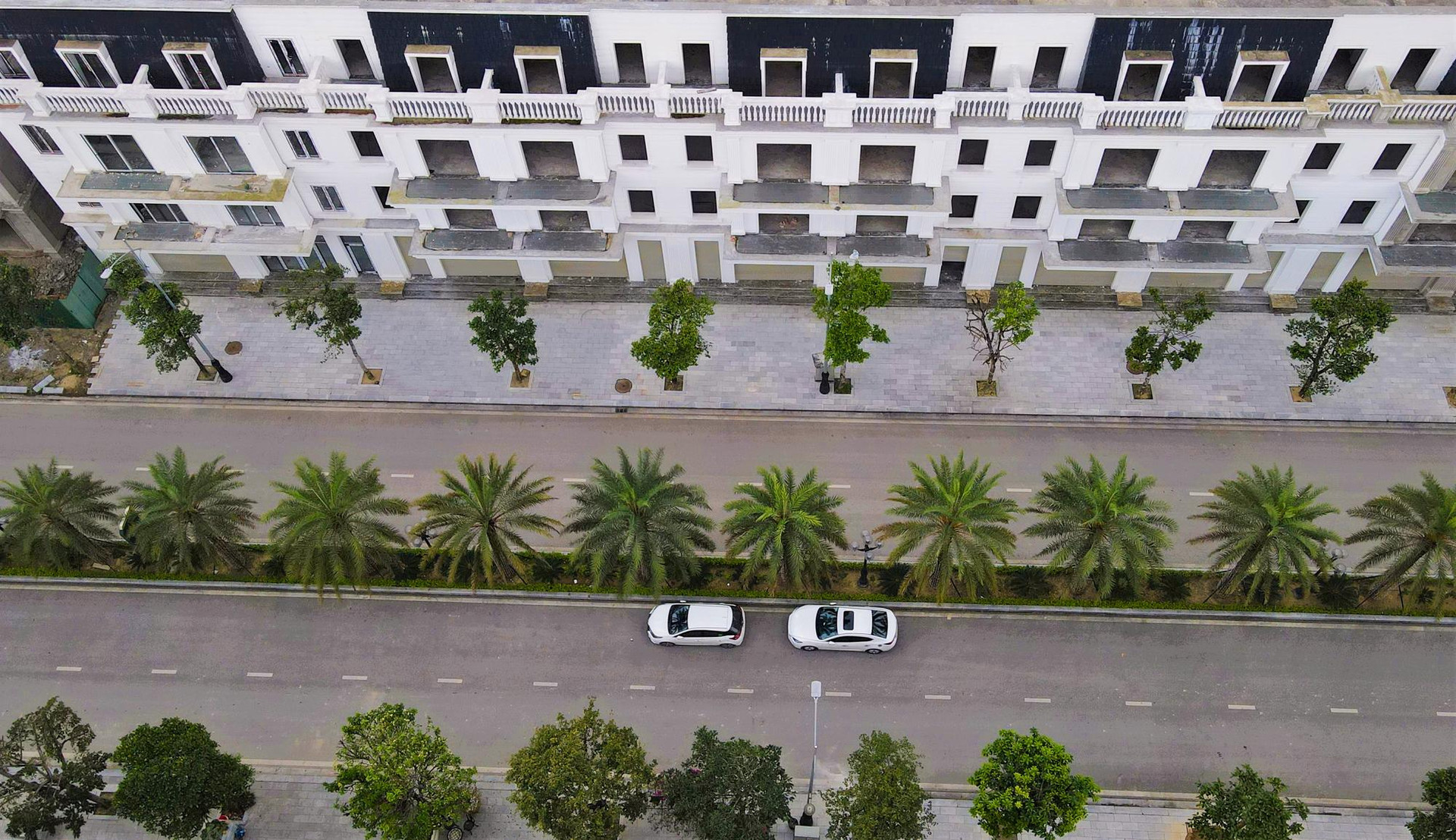 [Photo Essay] Sắp mở rộng gấp đôi, giá nhà tại trung tâm thành phố này đã lên đến 400 triệu đồng/m2 - Ảnh 9.