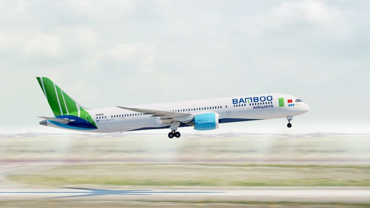 Trước khi FLC có ý định bán, Bamboo Airways ước lỗ gần 16.800 tỷ đồng 