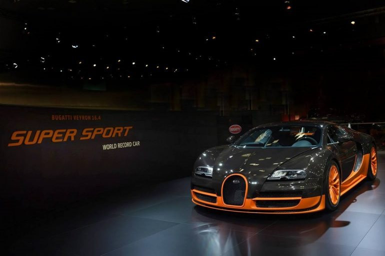 Siêu xe đi trước thời đại của Bugatti, giá tới 4,7 tỷ đồng nhưng có cuộc đời ngắn ngủi, được ví là thảm hoạ tài chính khiến công ty phả sản - Ảnh 6.
