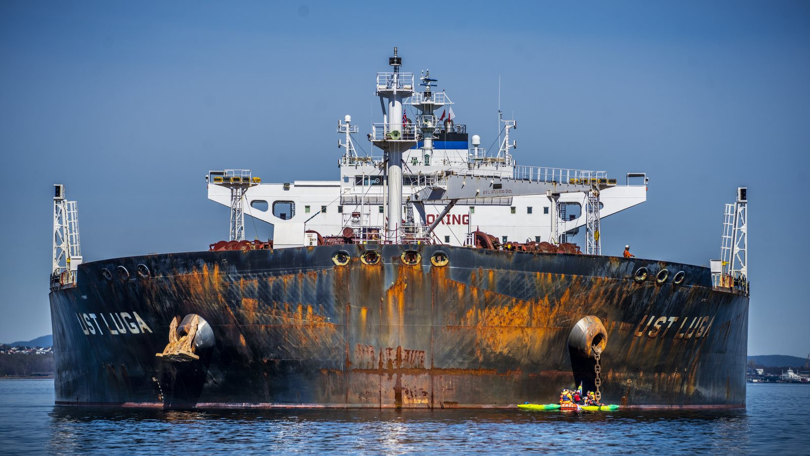 Lần theo dấu vết những "con tàu ma" khổng lồ giúp dầu Nga tiếp tục tràn ra thế giới