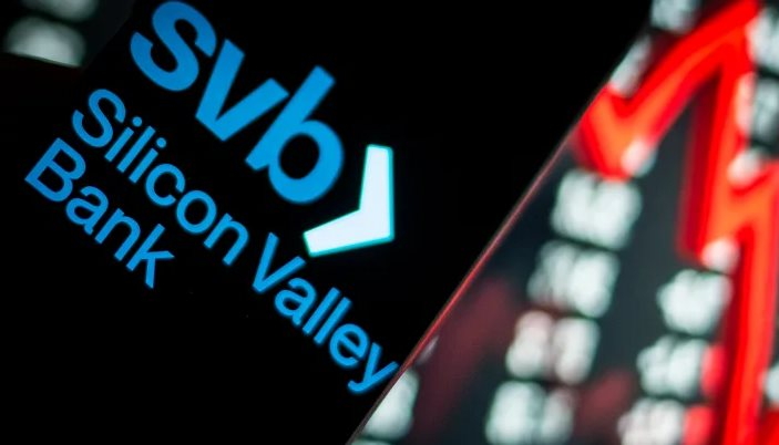 Nóng: Ngân hàng First Citizens đồng ý mua lại 72 tỷ USD tài sản của SVB