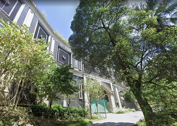 Từng “nổi đình nổi đám” khi mua ngôi nhà đắt nhất Hồng Kông, tỷ phú Trung Quốc ê chề khi bị ngân hàng tịch thu căn biệt thự 271 triệu USD