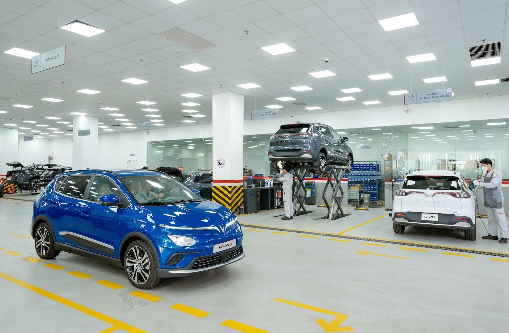 Chỉ bằng nâng cấp phần mềm, VinFast vừa tăng quãng đường tối đa của VF e34 từ 285 km lên 318,6 km/lần sạc