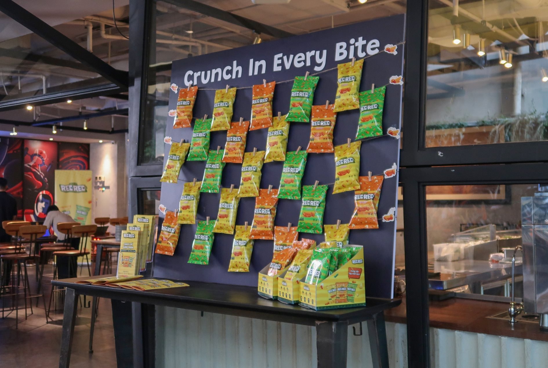 Bắt tay làm snack dế, 2 foodtech hàng đầu Việt Nam CricketOne và FoodMap gọi vốn thành công 10.000 SGD từ cộng đồng chỉ sau 3 ngày  