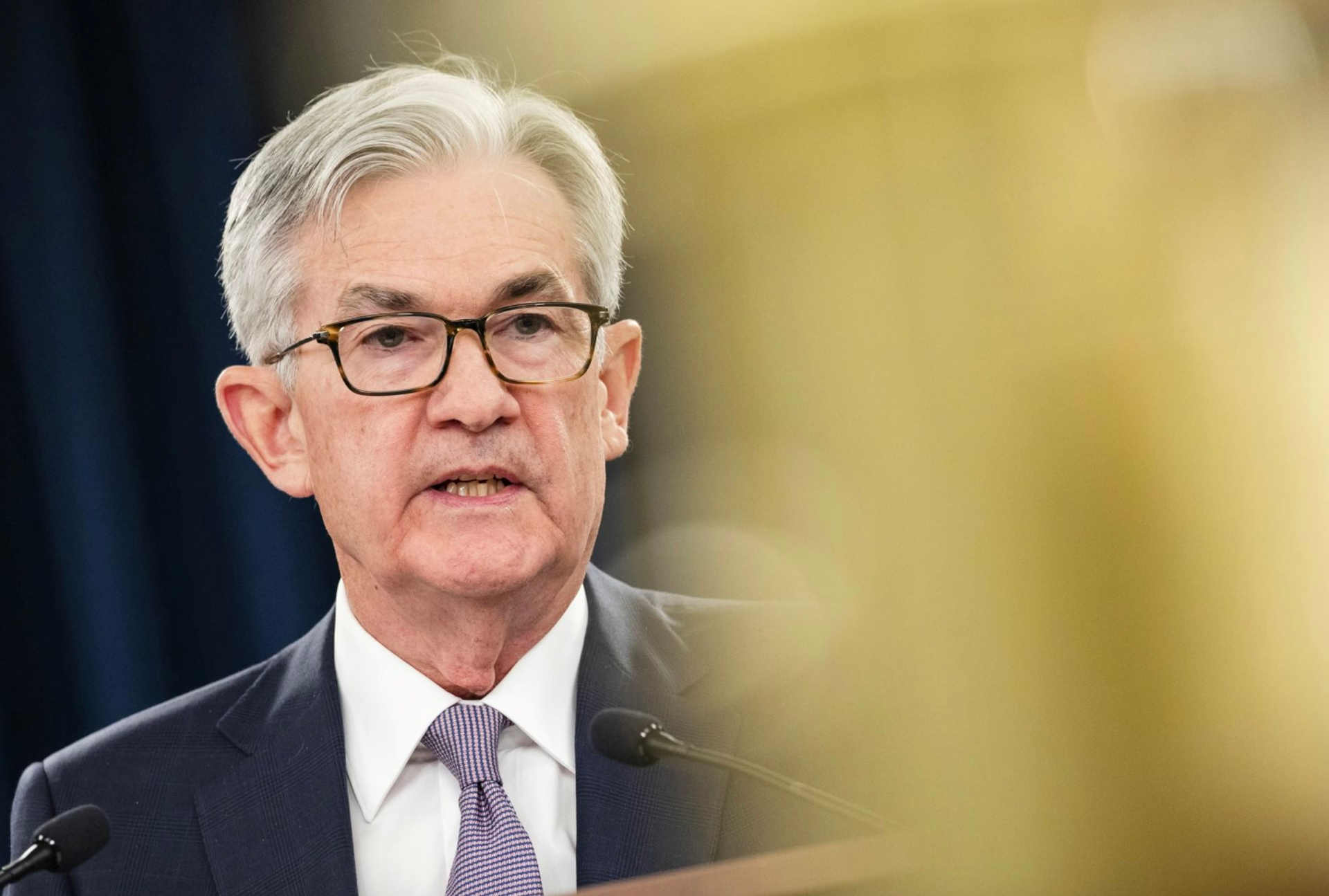 Biên bản cuộc họp tháng 3 được công bố: Fed quyết định tăng lãi suất dù biết rõ rủi ro suy thoái đang cận kề 