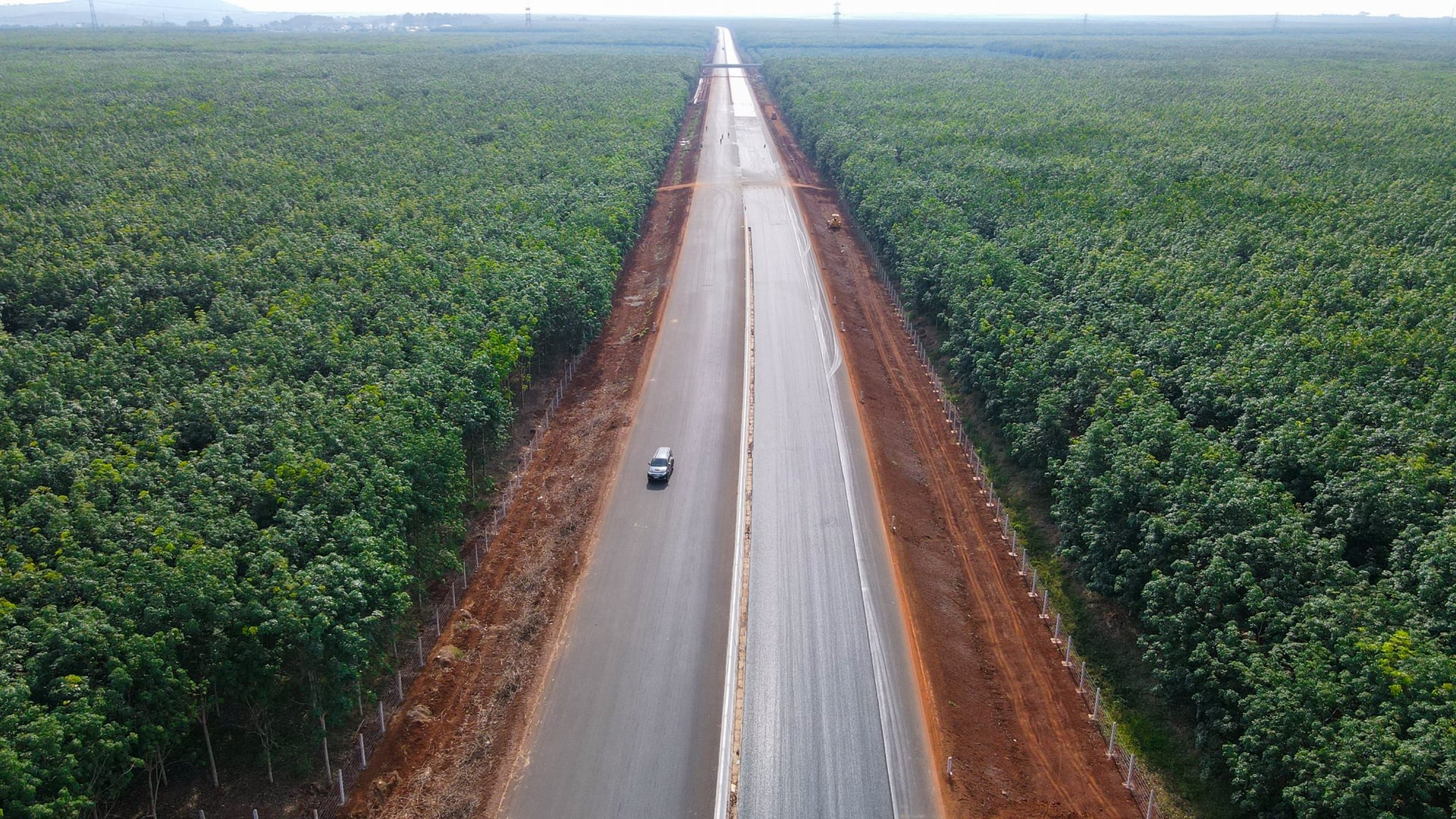 Toàn cảnh cao tốc dài 99 km giúp đi từ TP.HCM đến Phan Thiết trong 2 giờ