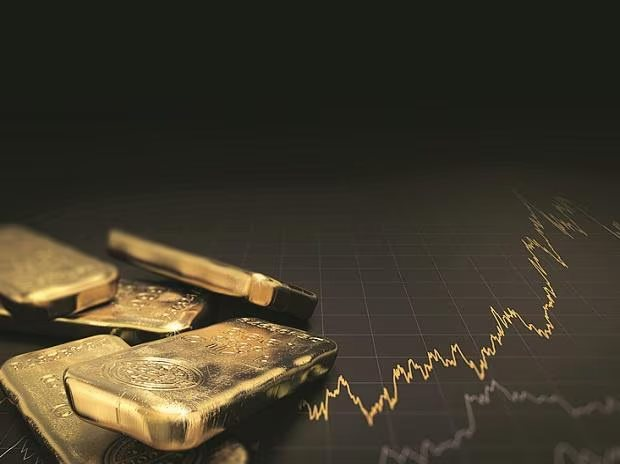 Thị trường vàng tuần qua: thế giới trồi sụt sát đỉnh, trong nước bám mốc 67 triệu đồng/lượng